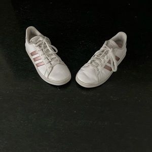 Girls Adidas Grand Court leather sneaker